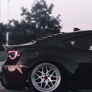 Meet your Posher, Khalil